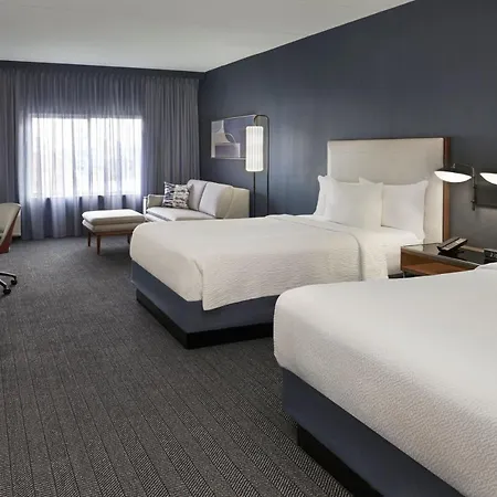 Courtyard By Marriott Toronto Markham Exterior photo