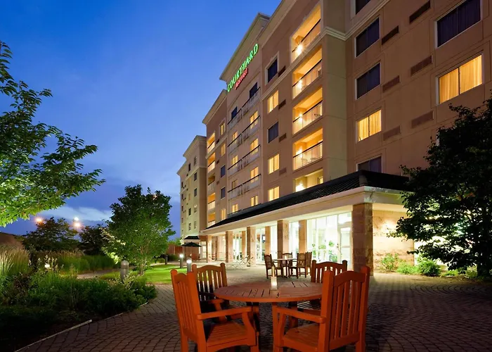 Courtyard By Marriott Toronto Markham