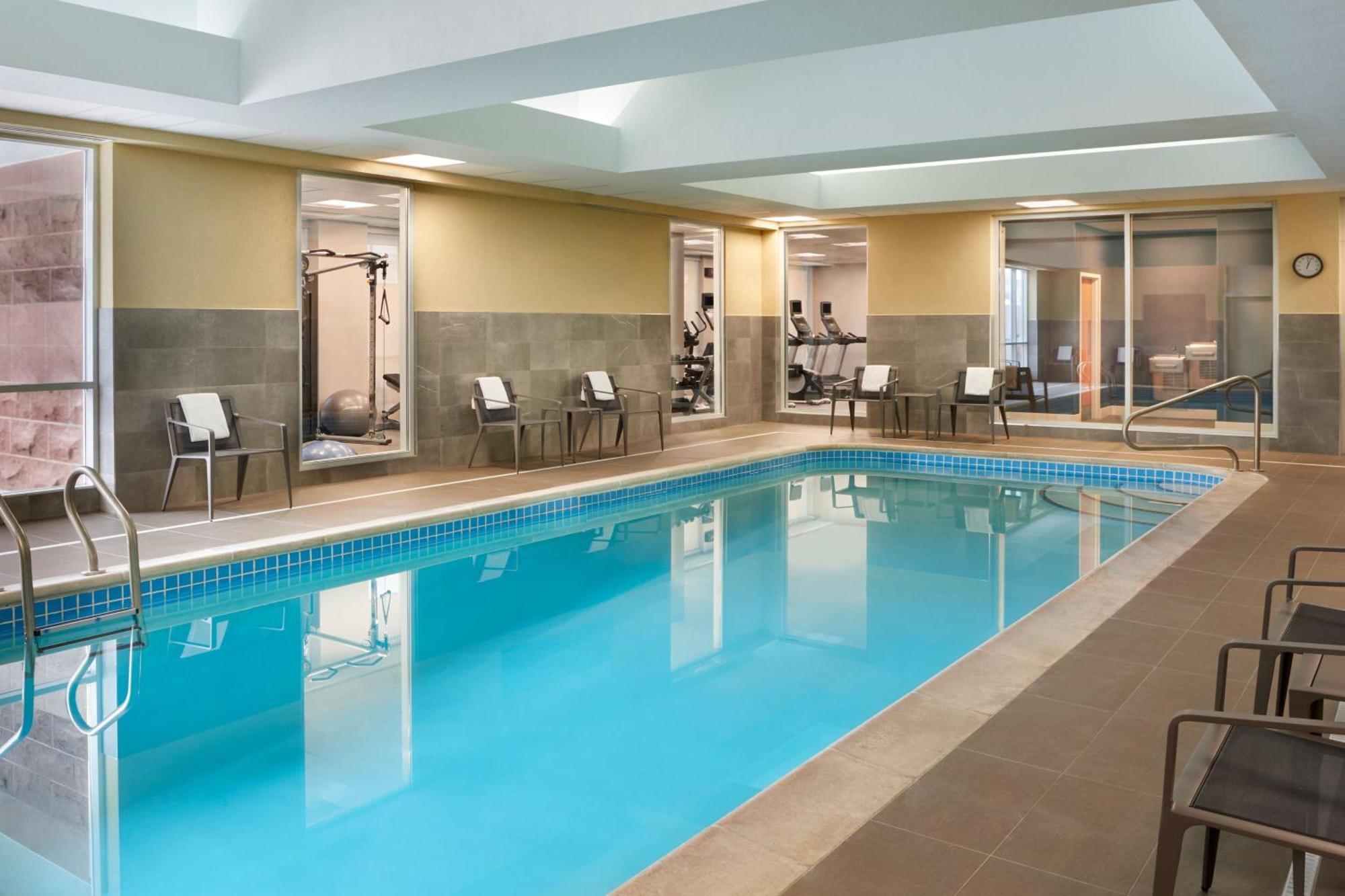 Courtyard By Marriott Toronto 3* Markham