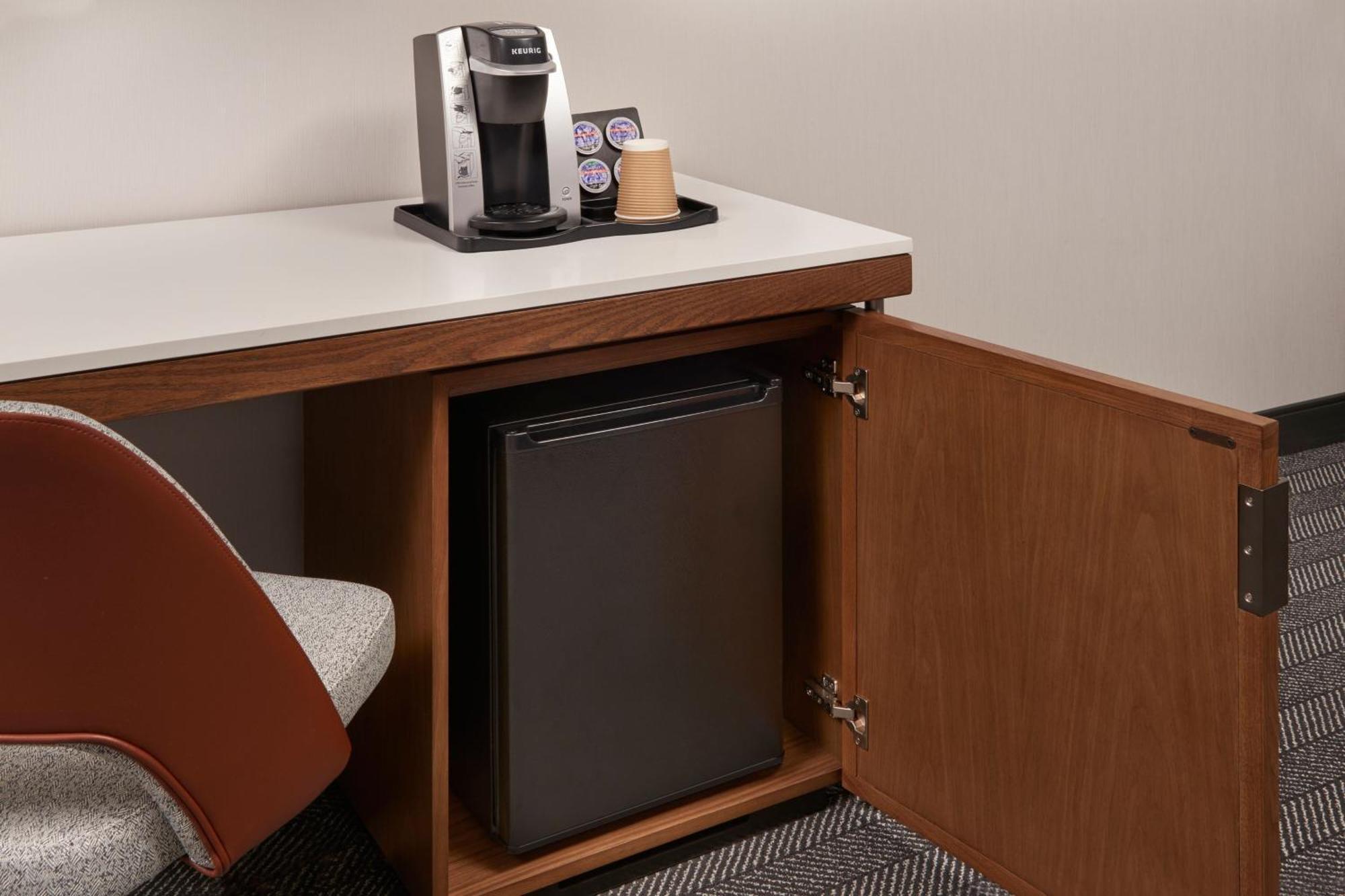 Hotel Courtyard By Marriott Toronto 3*